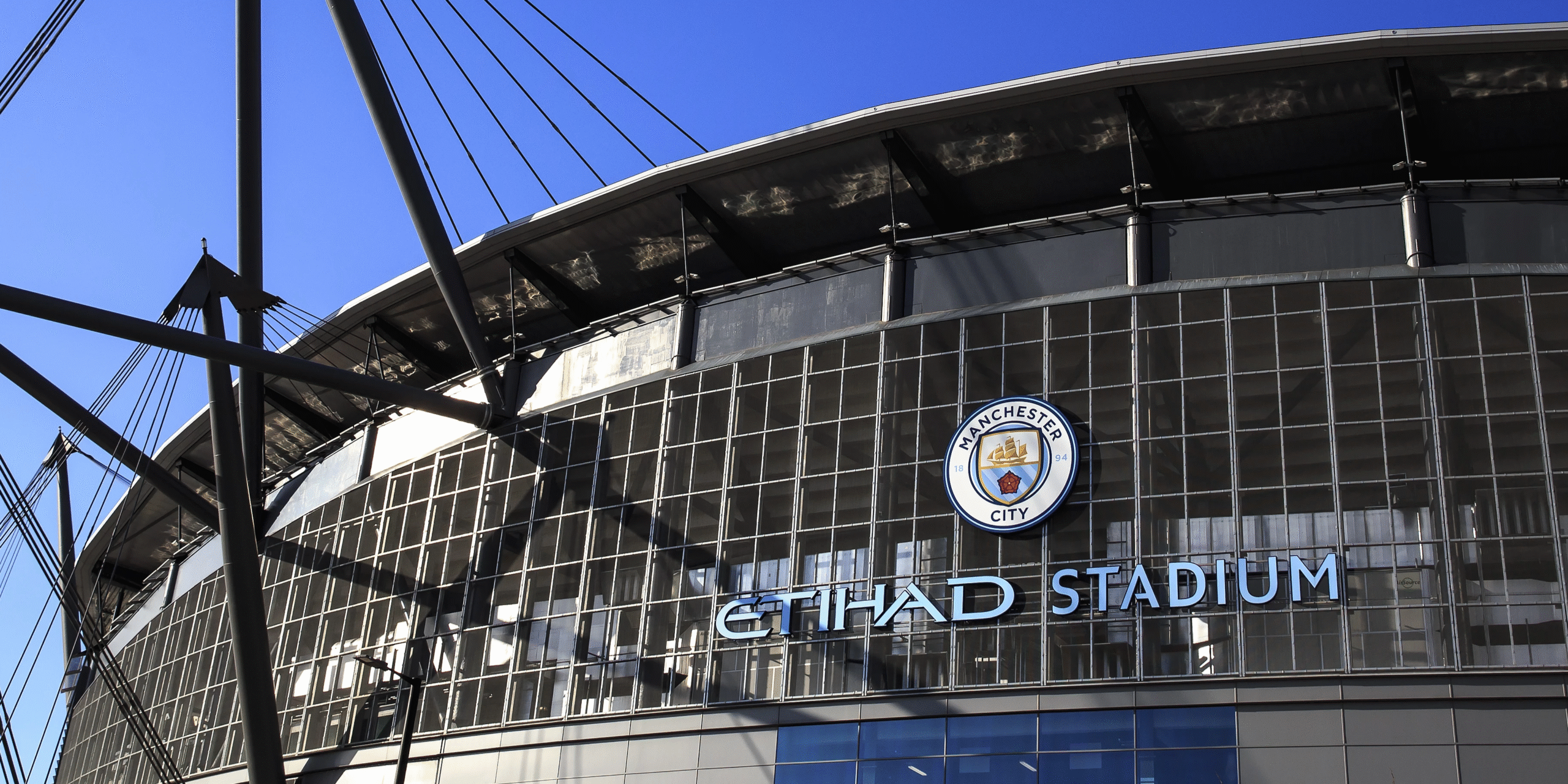 Manchester City x Crystal Palace será no Etihad Stadium.